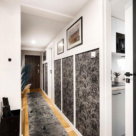 Charming Studio With Kitchen - Old Town, Main Station كراكوفيا المظهر الخارجي الصورة