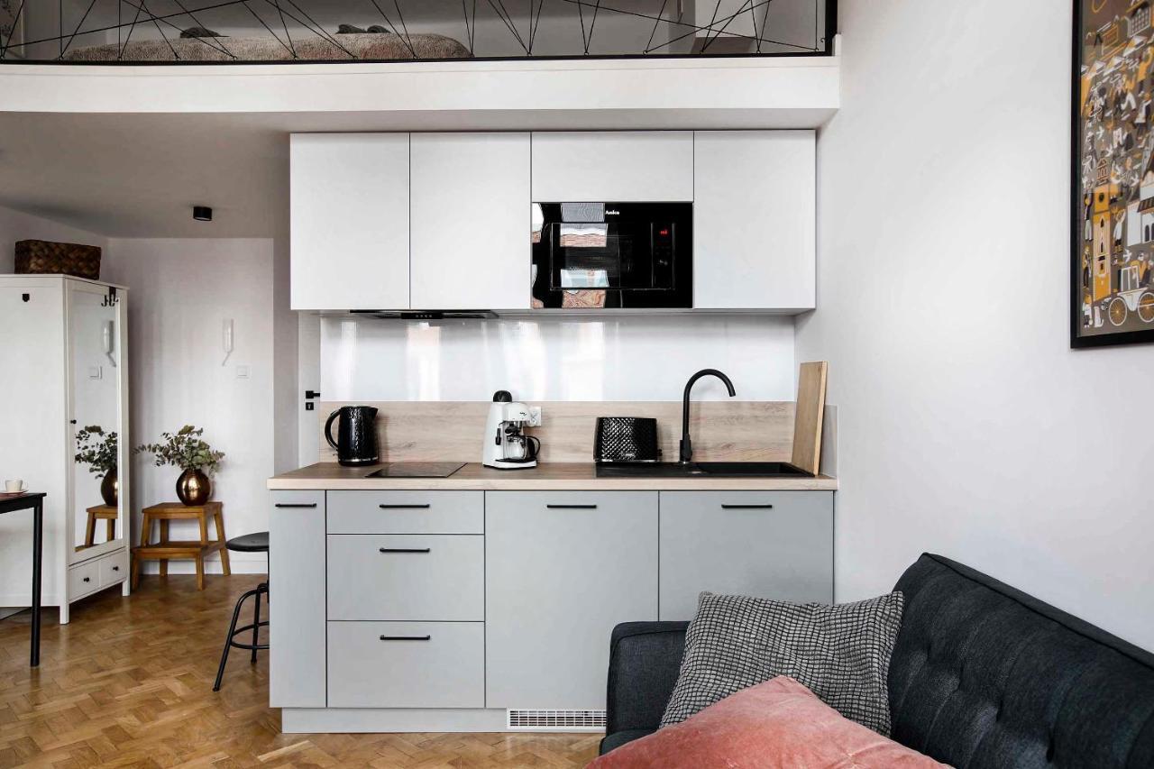 Charming Studio With Kitchen - Old Town, Main Station كراكوفيا المظهر الخارجي الصورة