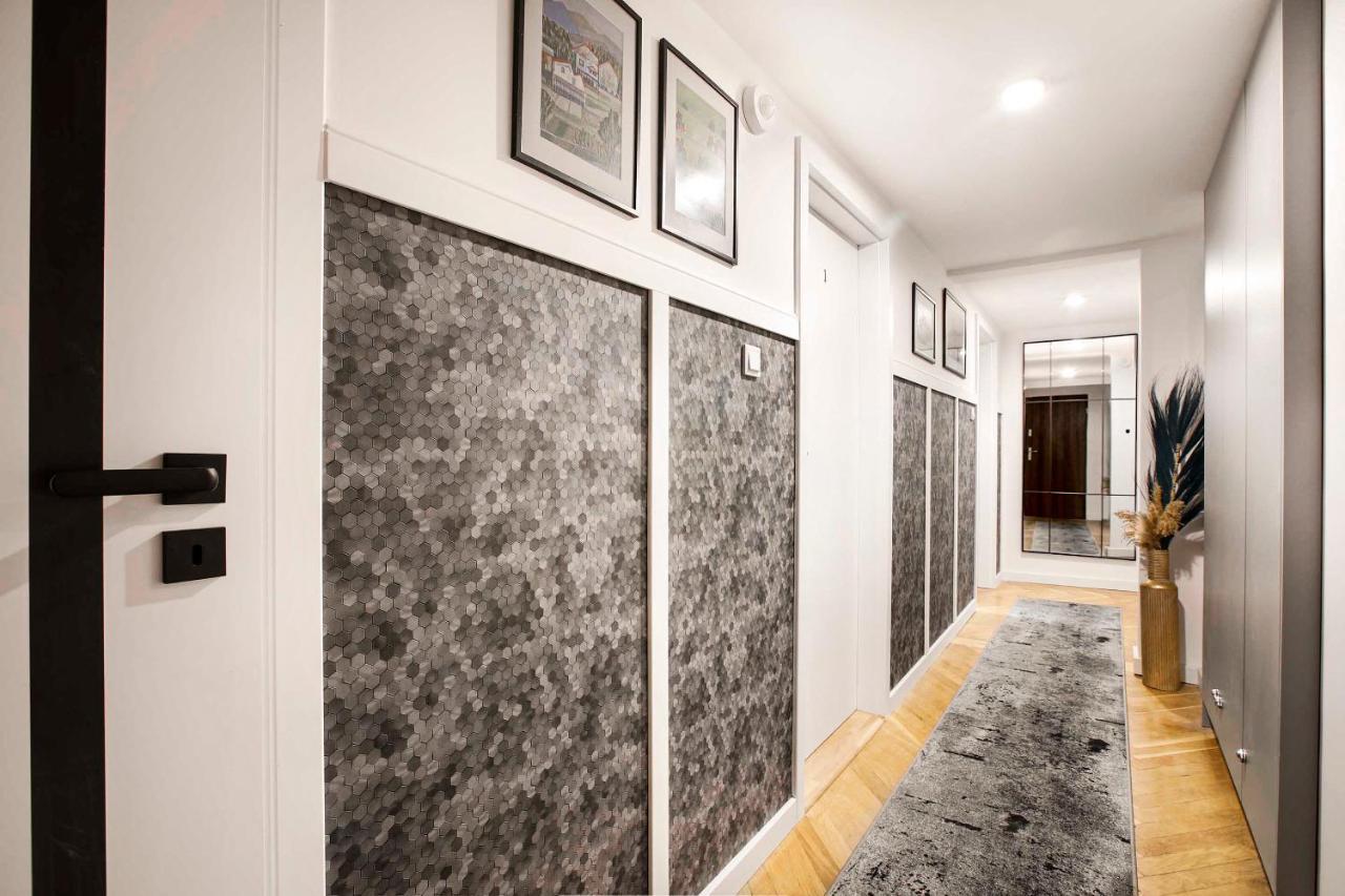 Charming Studio With Kitchen - Old Town, Main Station كراكوفيا المظهر الخارجي الصورة